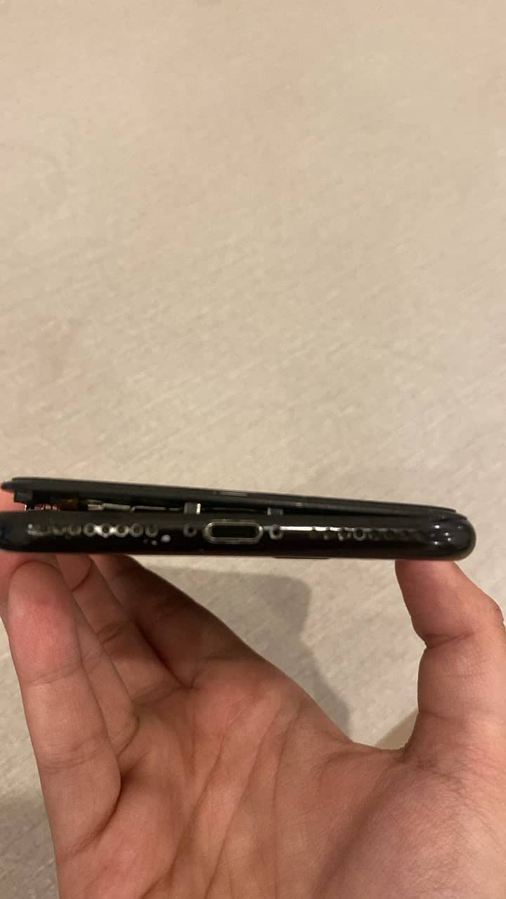 Apple iPhone 7 Plus 4