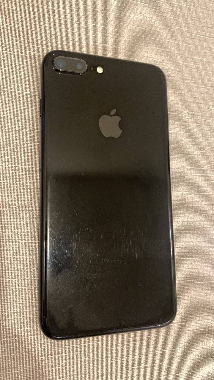 Apple iPhone 7 Plus 5