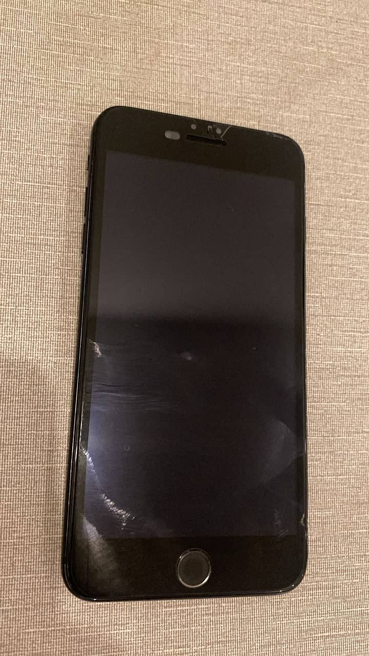 Apple iPhone 7 Plus 6