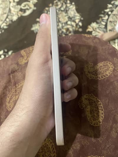 Xiaomi Redmi Note 13 Pro  call on whatsaap 03318505580