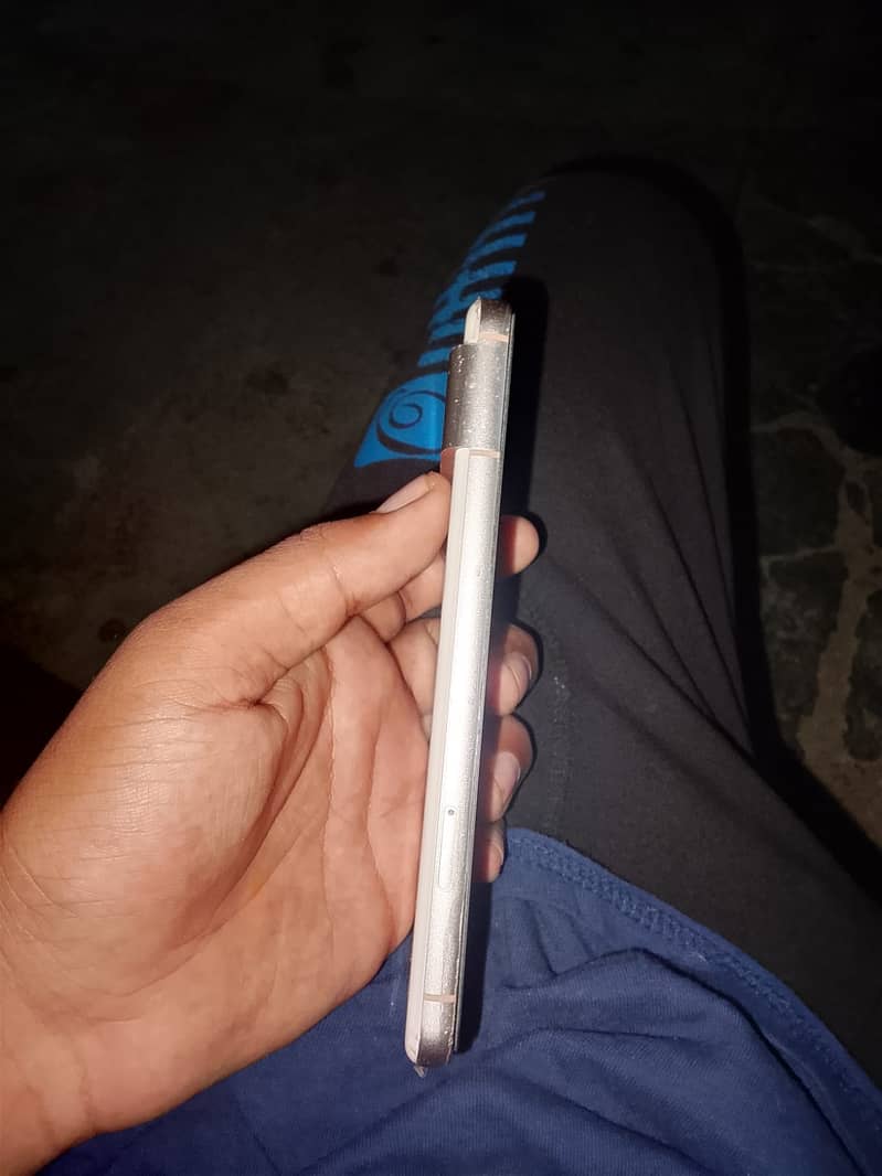 Google Pixel 8 1
