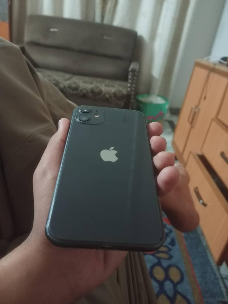 Apple iPhone 11 0