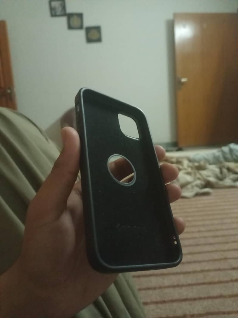 Apple iPhone 11 12