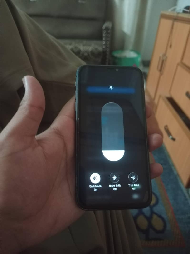 Apple iPhone 11 13