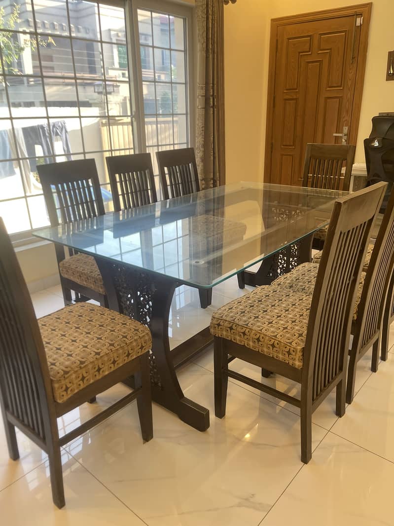 6 Person Dining Table + 2 Extra Chairs 1