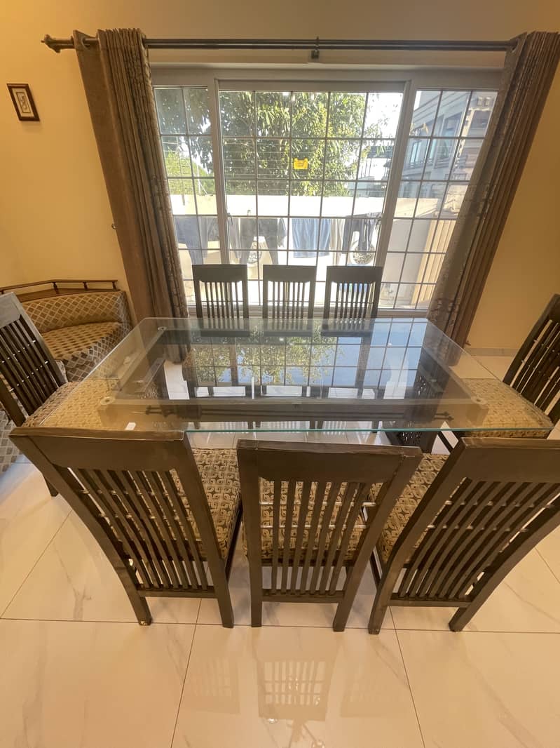 6 Person Dining Table + 2 Extra Chairs 2