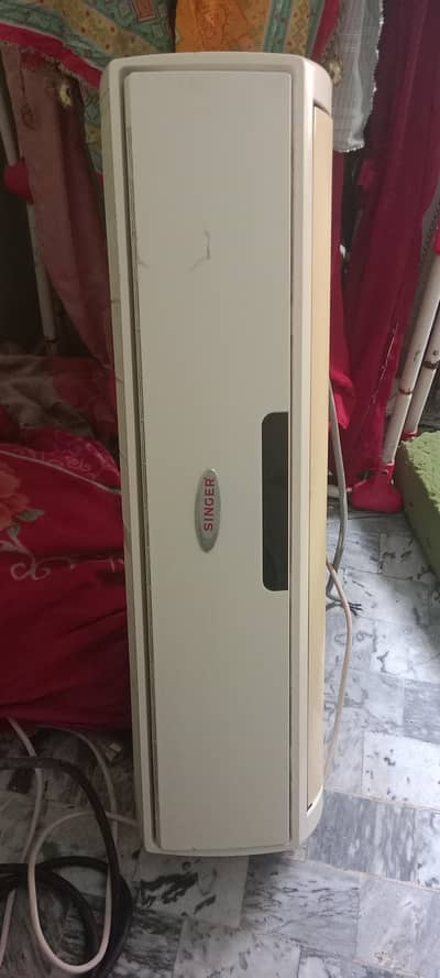 Singer ac for sale in awesome condition