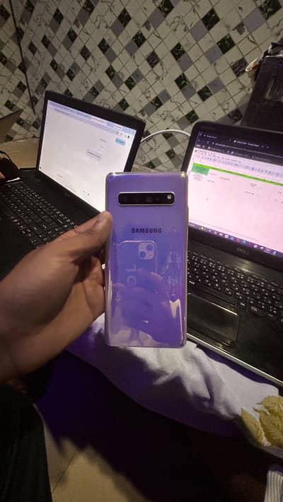 samsung galaxy s10 plus 5g memory 8 /256