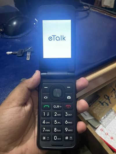Kazuna Etalk Foldabe WiFi Phone Read Description