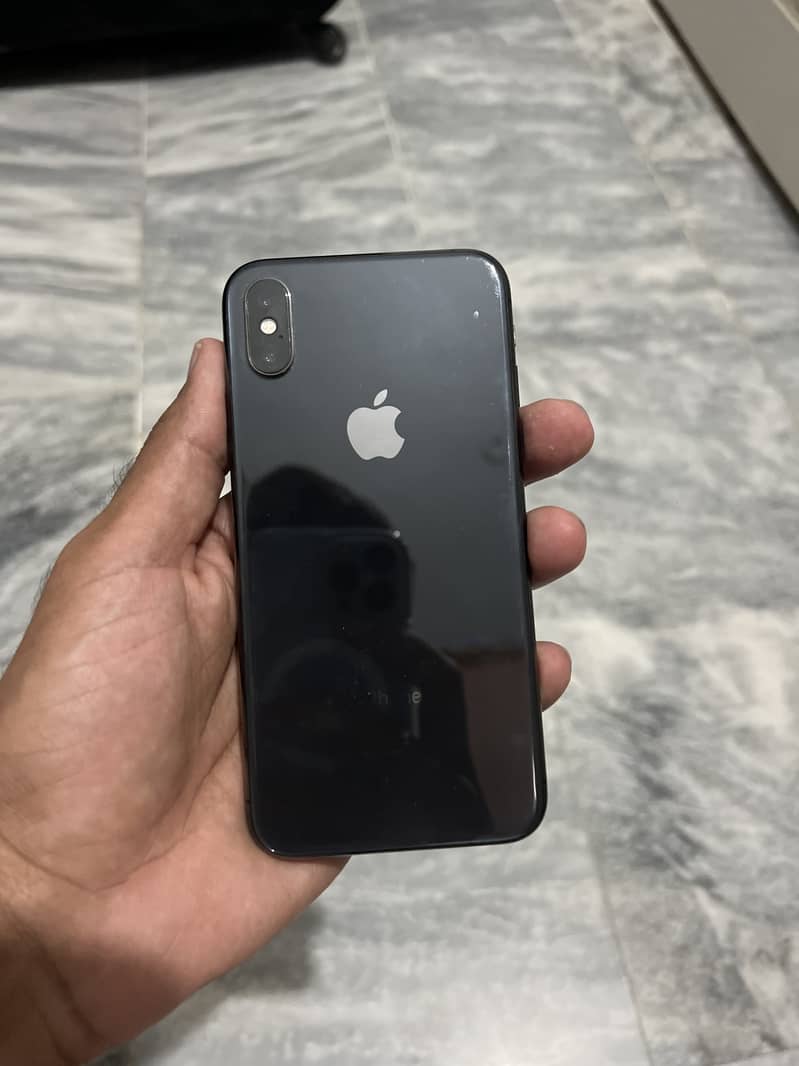 Apple iPhone X 3