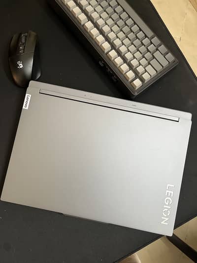 Lenovo Legion 5 i7-13650HX RTX 4060 16GB 1TB SSD - Mint Condition