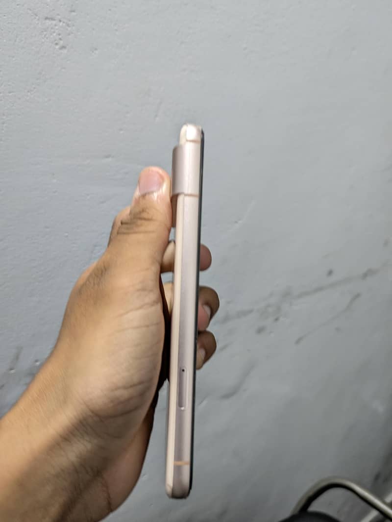 Google Pixel 8 5