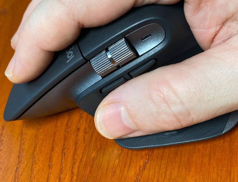 Logitech MX Master 3 Wireless Rechargeable | Multi-Device 2