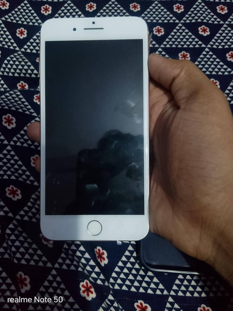 Apple iPhone 8 Plus 2