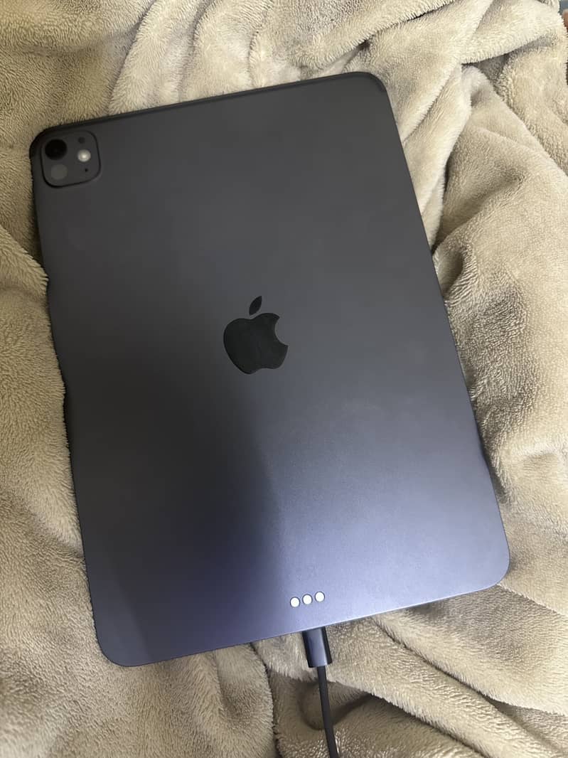 ipad m5 1