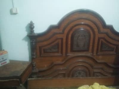 Bedroom set (Divider three picec availble]