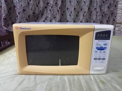 Dawlance Microwave Oven – Good Condition | Fully Working