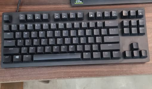 ‎Razer Huntsman V2 TKL (Purple Switches)