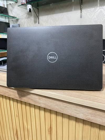 Dell latitude Core i7 11Th Gen