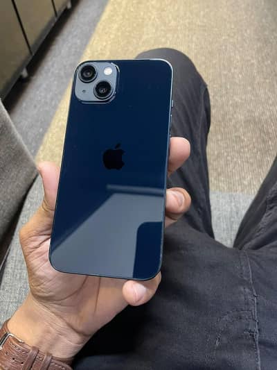 Apple iPhone 13