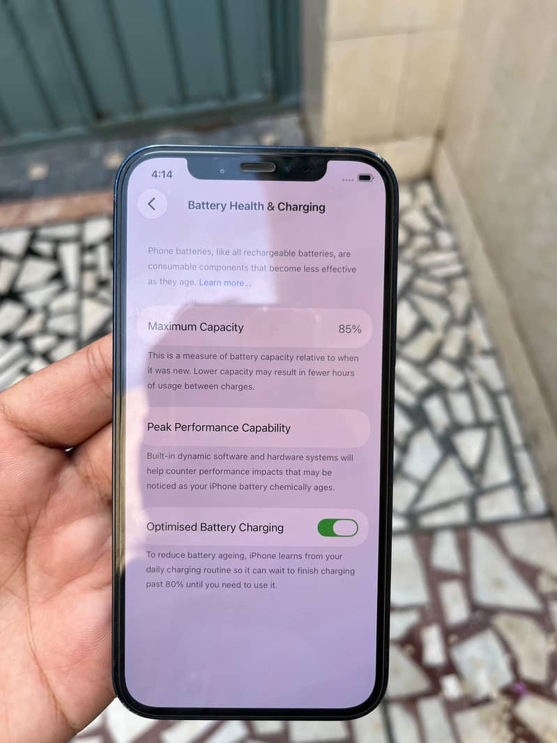 Apple iPhone 12 0
