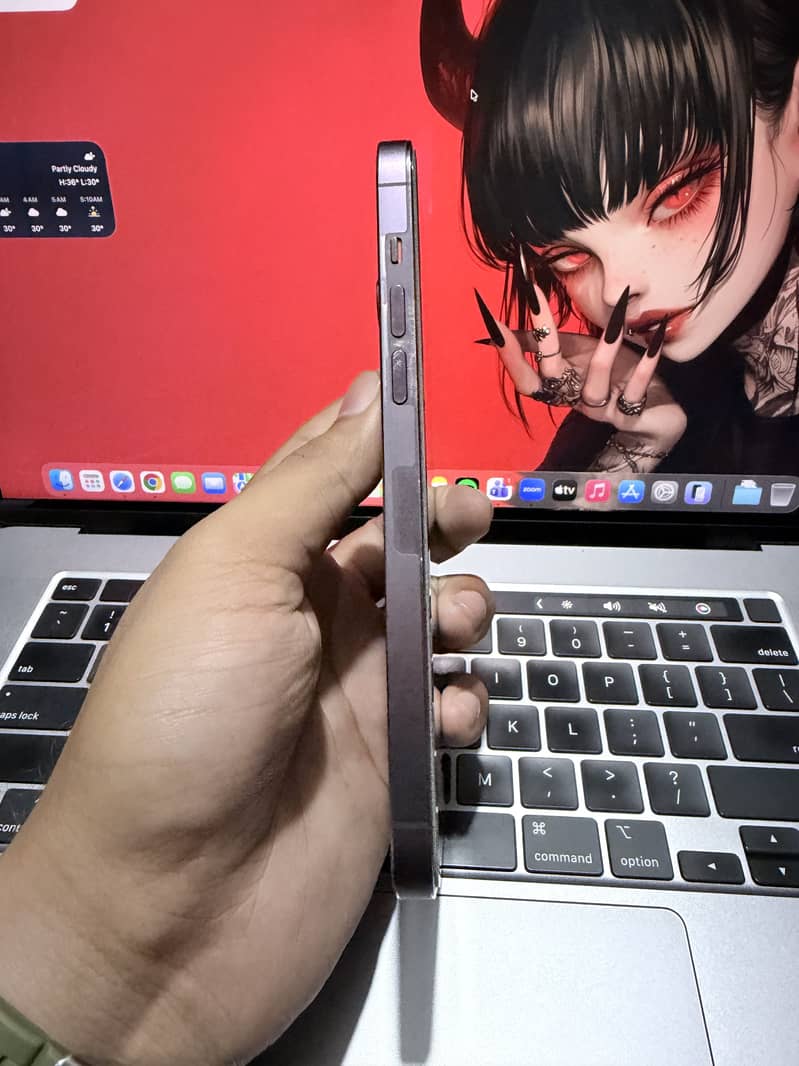 iPhone 14 pro max 7