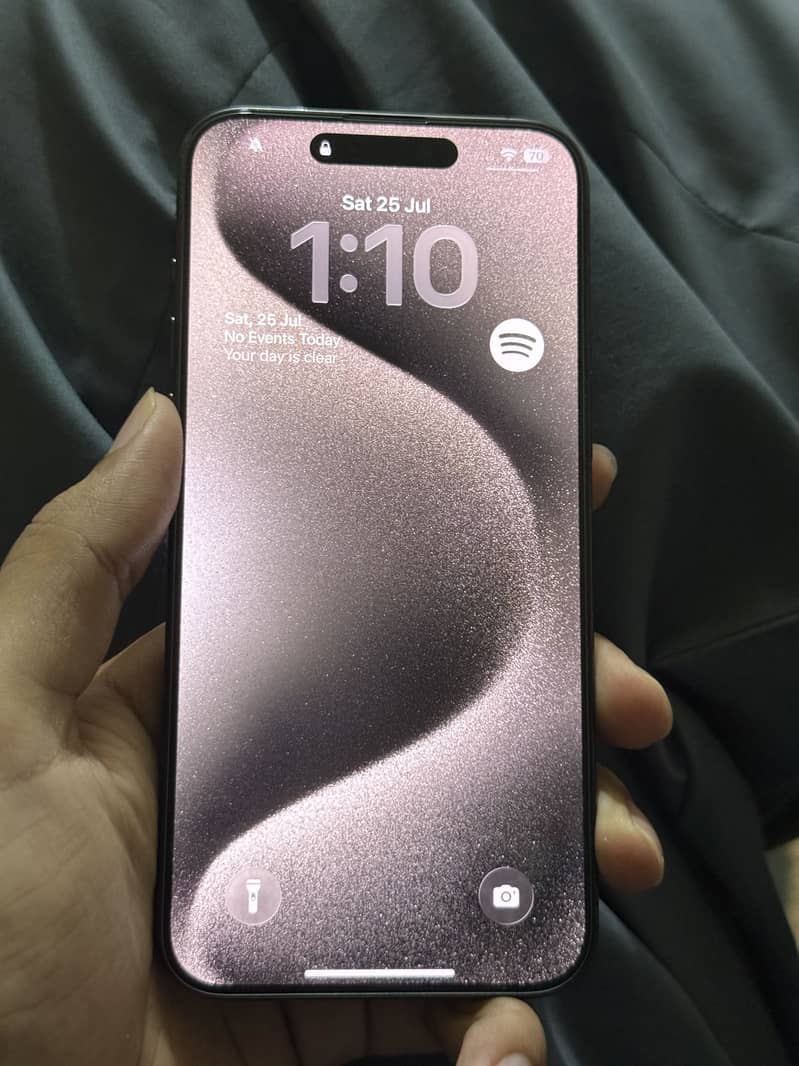 iPhone 15 pro max 2