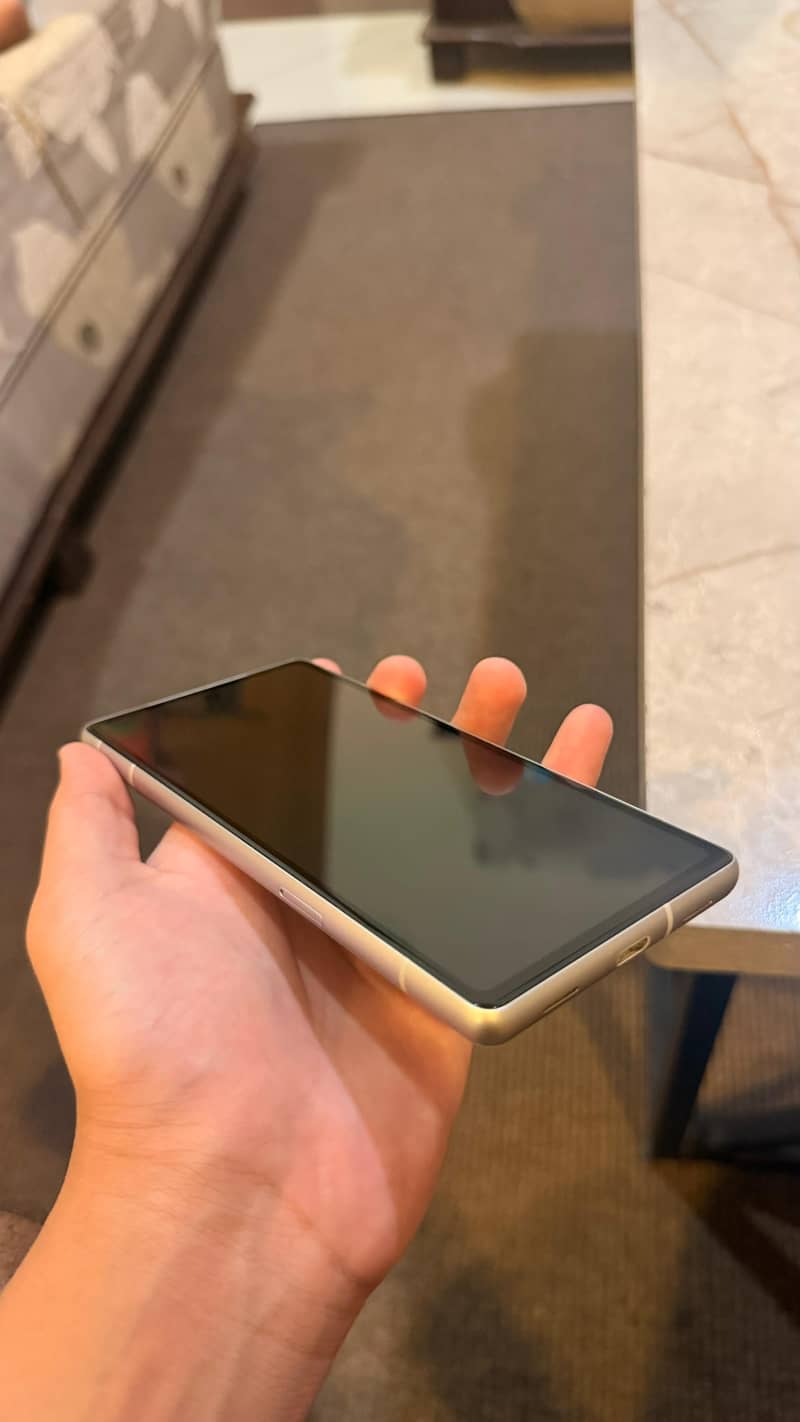 Google Pixel 7a 1