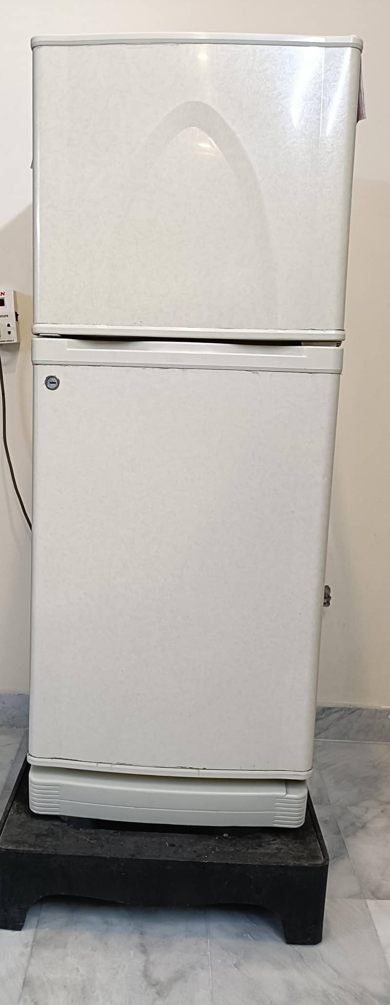 Refrigerator 0