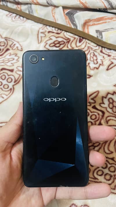 Urgent Oppo F7 for sale