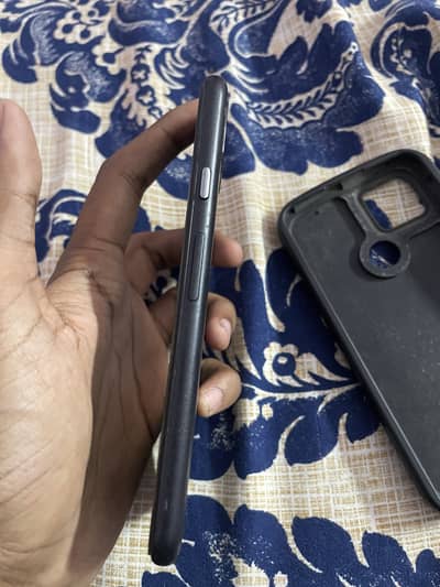 Pixel 5 approved 9/10 condition