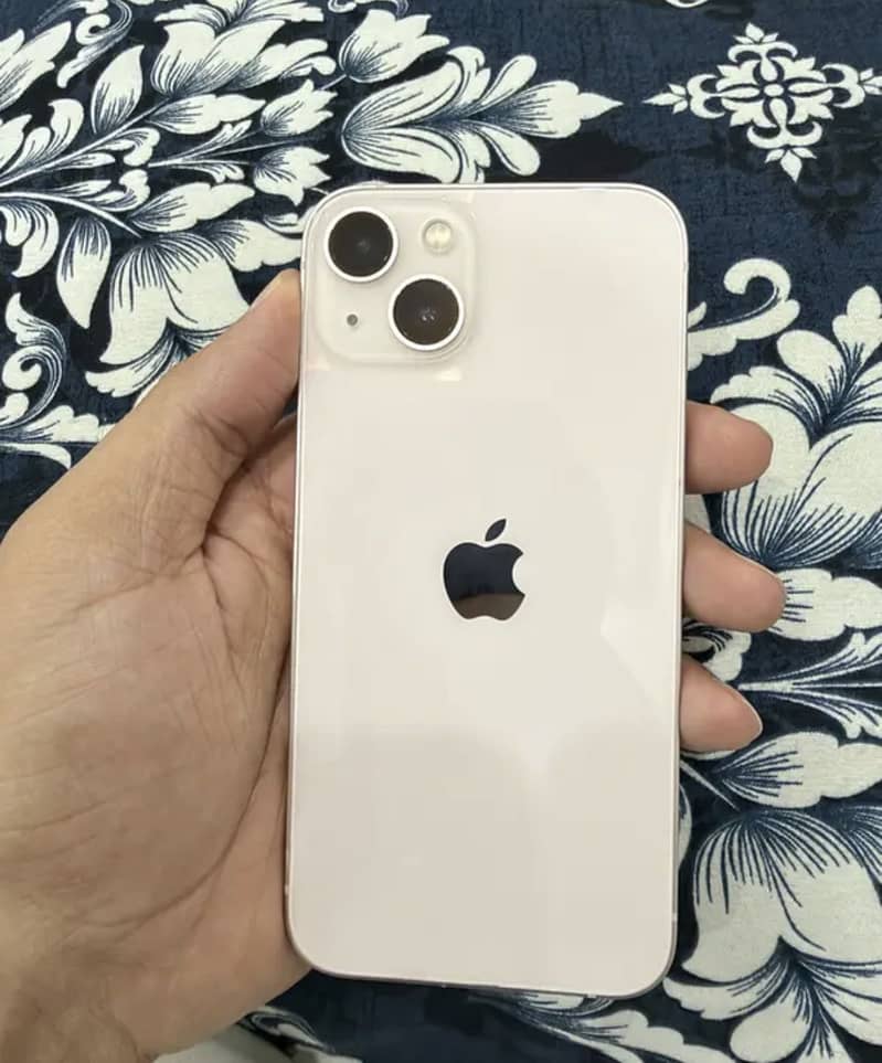 Apple iPhone 13 0