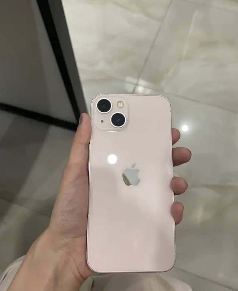 Apple iPhone 13 1