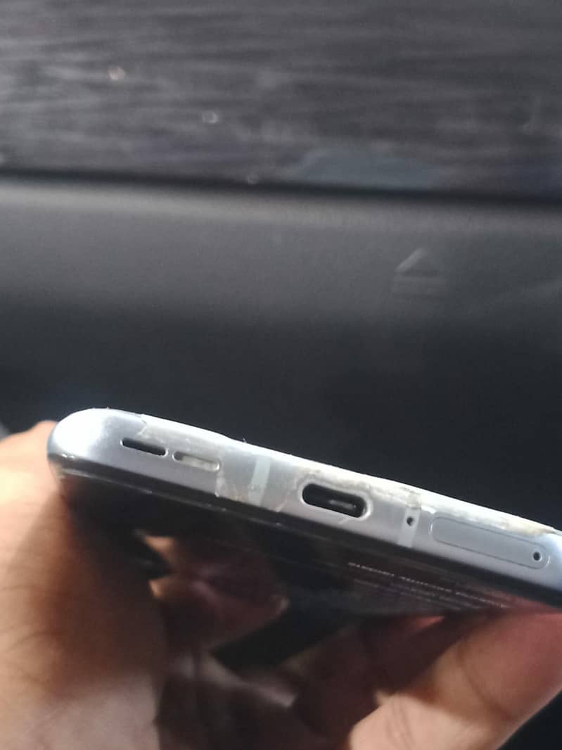 One Plus 9R 1