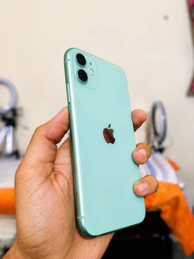 iPhone 11 for sale exchange possible with laptop