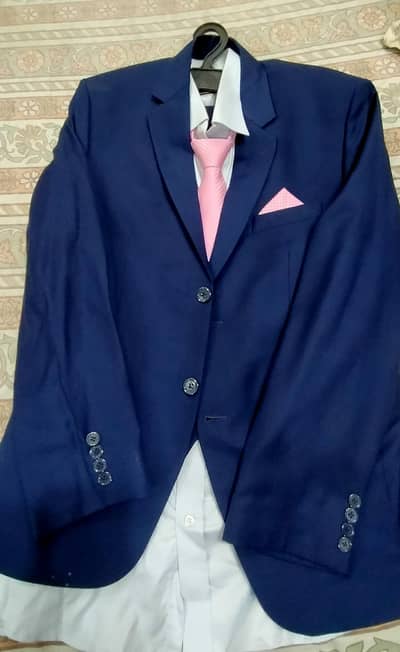 Blue 3 Piece Double Breasted Suit  Large (L)  Excellent Condition