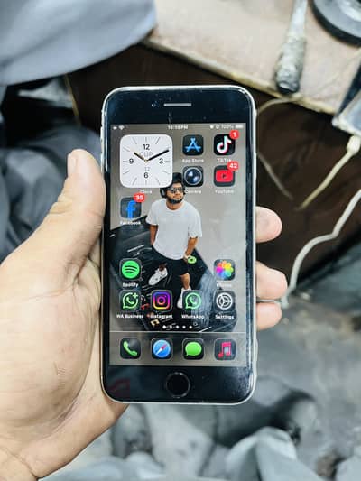 Apple iPhone SE