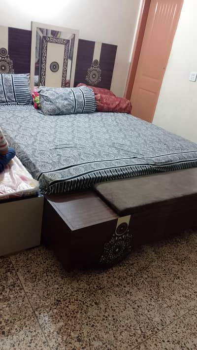 bedroom set