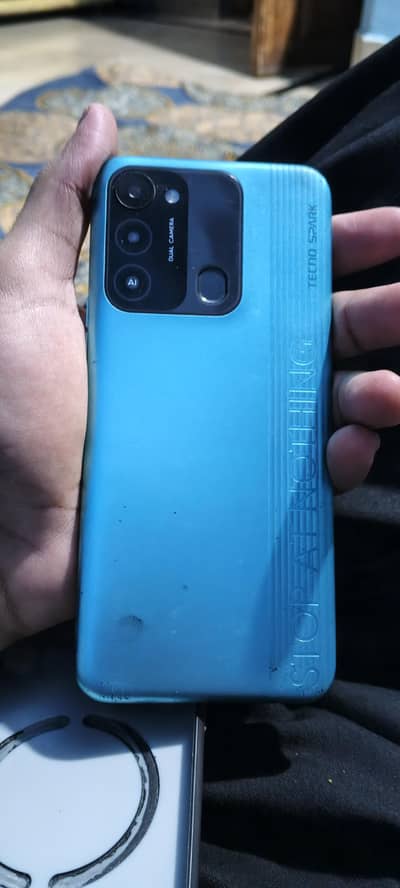 Tecno Spark 8C
