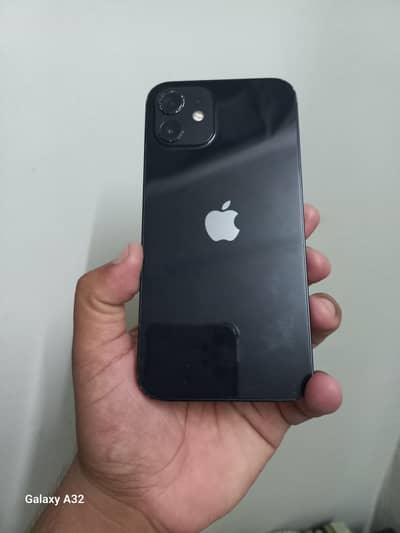 Apple iPhone 12