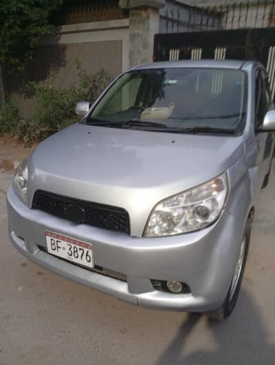 Toyota Rush 2008 register 2013 urgent sale move to out of country
