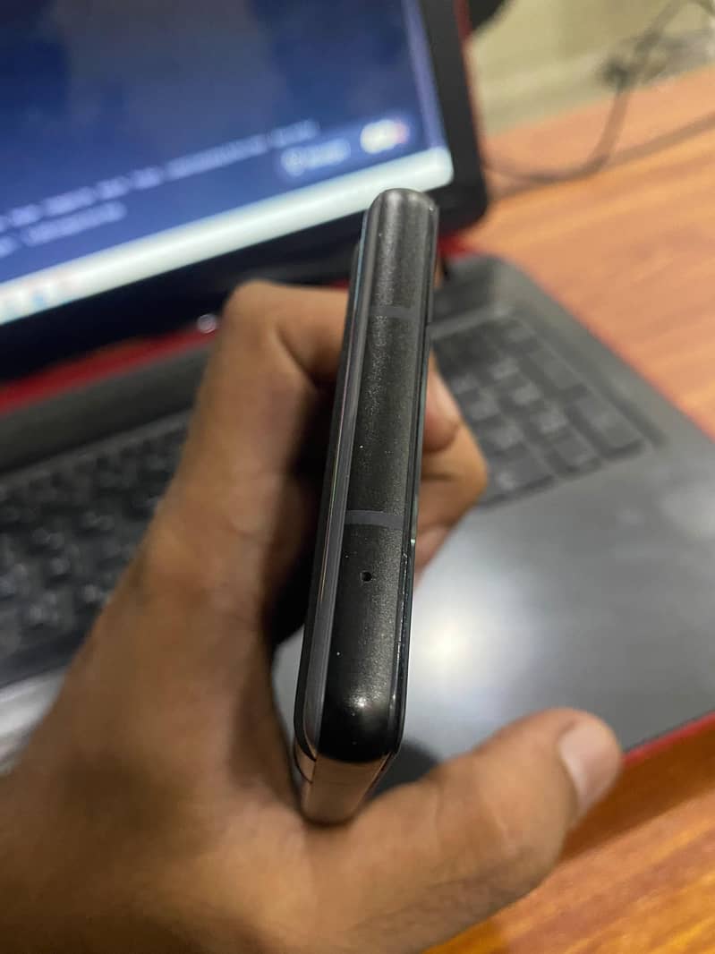 Google Pixel 6a 1