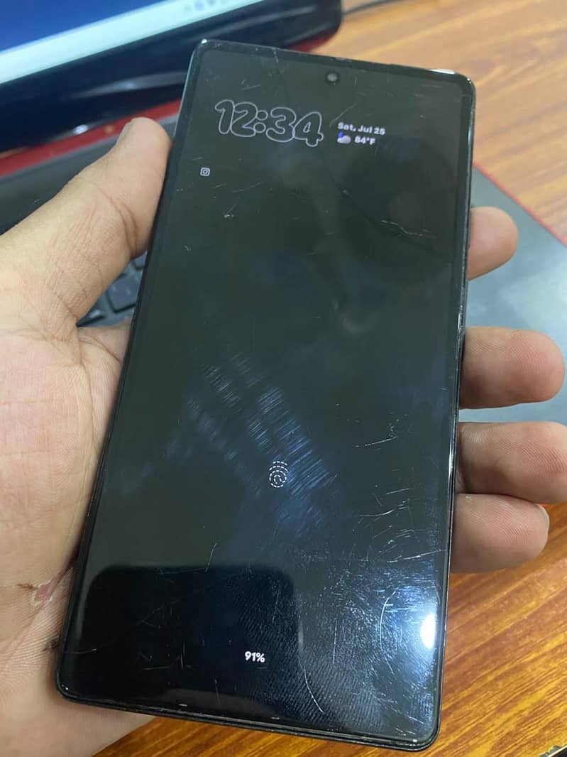 Google Pixel 6a 5