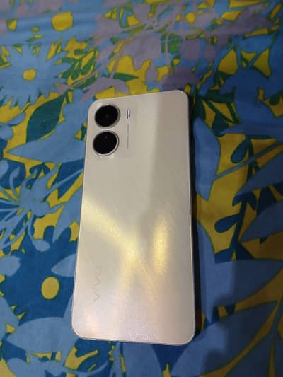 Vivo Y16