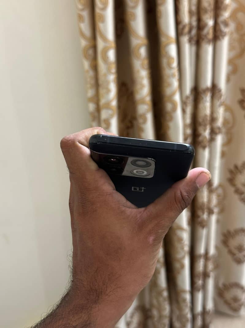 One Plus 10 Pro 3