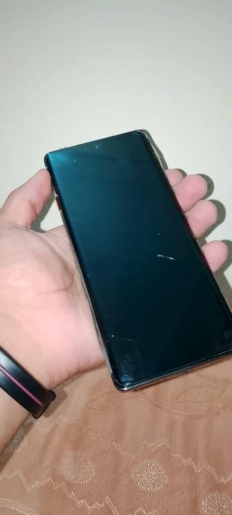 Tecno CAMON 40 Pro 1