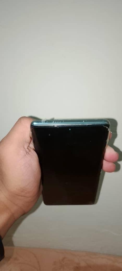 Tecno CAMON 40 Pro 4