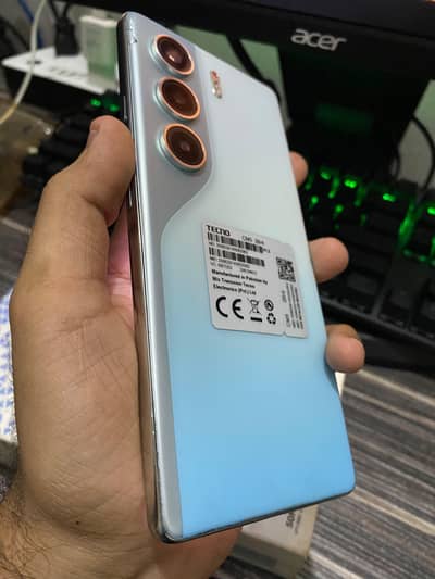 Tecno CAMON 40 8/256gb