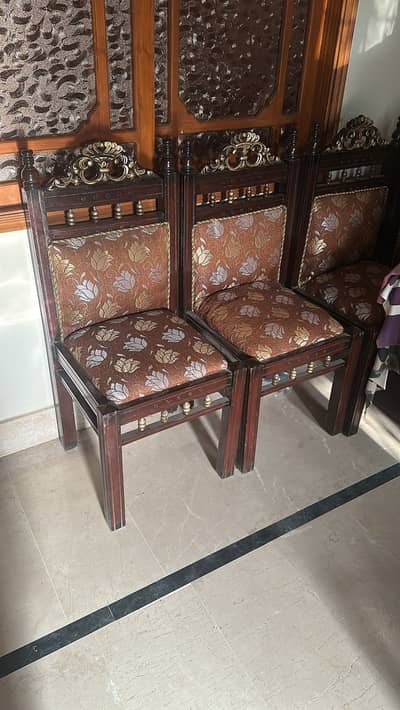 Dinning table