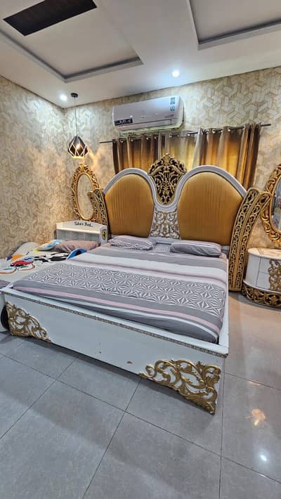 Luxury bed set for sale